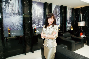 Money錢雜誌 總機妹升副總陳靜儀 沒人教更要懂得偷學 唐滋蓮攝影 邱如仁